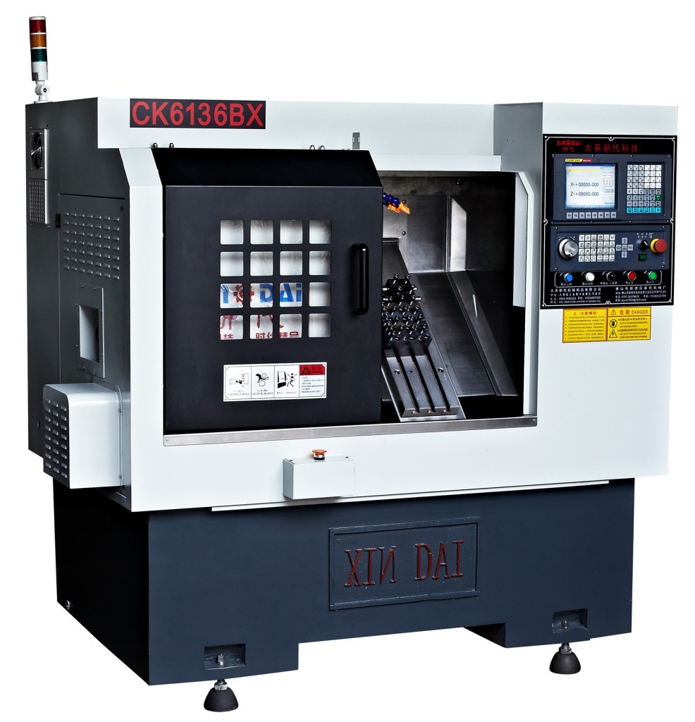 检测模组感应到电极杆尖端位置变化后通过调整部对工件待加工端进行调整