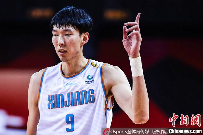 周琦加盟广东宏远 赵睿回归新疆广汇完成球员互