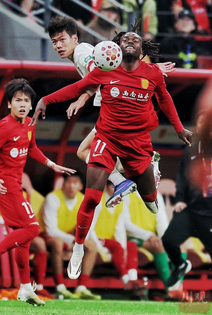 川渝德比上演进球大战 成都蓉城绝平球延续不败