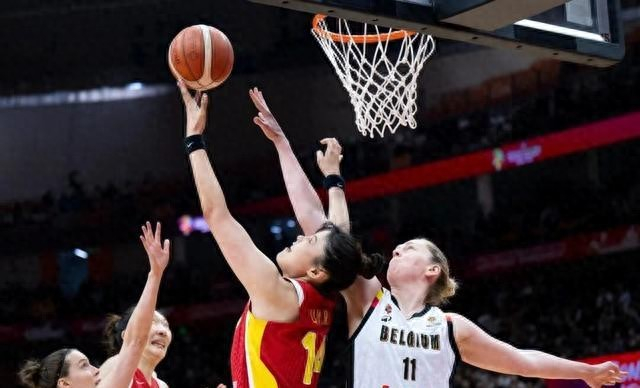 李月汝韩旭WNBA训练营合同背后的职业挑战与成长