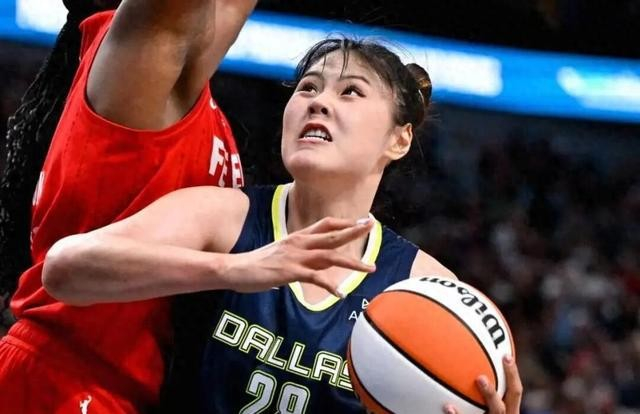 李月汝韩旭WNBA训练营合同背后的职业挑战与成长